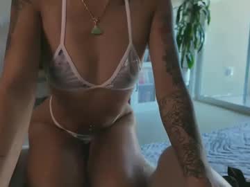 Cam for creamycocoxo