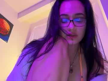 Cam for jadamonroee