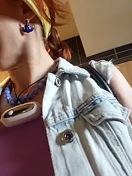 Stripchat Sex Cam for Exhibitionsplit