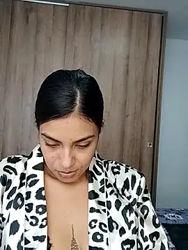 Stripchat Sex Cam for Ivanna2