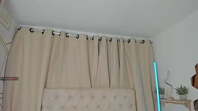 Stripchat Sex Cam for DaphneGlas