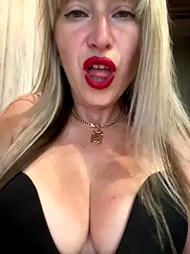 Stripchat Sex Cam for Kittenforyou