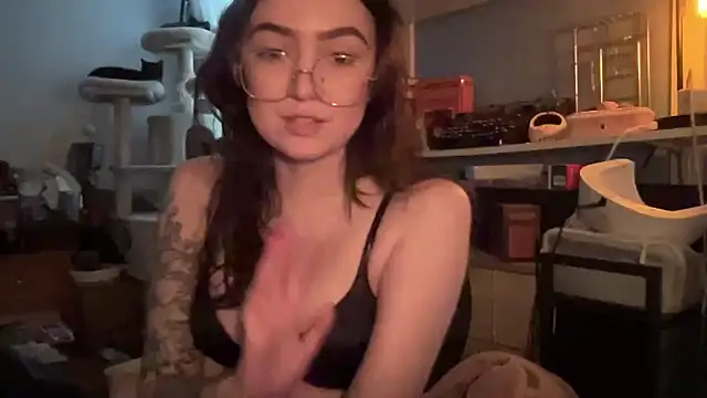 Stripchat Sex Cam for jouleslovescocks