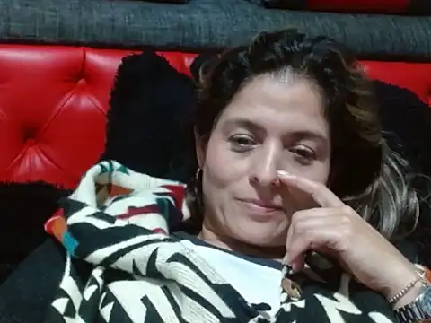 Stripchat Sex Cam for linda-mature43