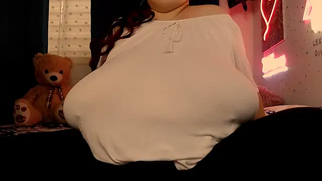 Stripchat Sex Cam for LexyDevine