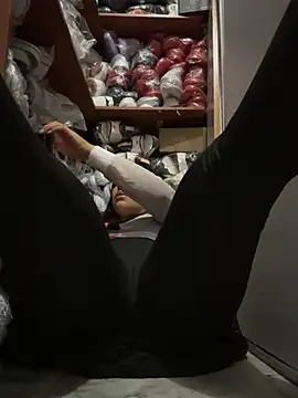 Stripchat Sex Cam for kim_monti