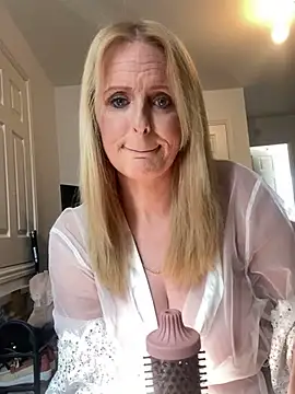 Stripchat Sex Cam for Mistress-LillyRose