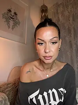 Stripchat Sex Cam for Carolinekronkvist