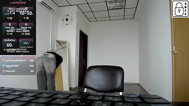 Stripchat Sex Cam for BizzyBeee