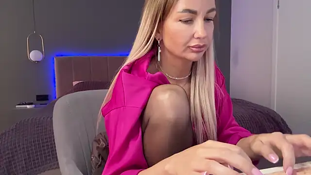 Stripchat Sex Cam for KristalNight