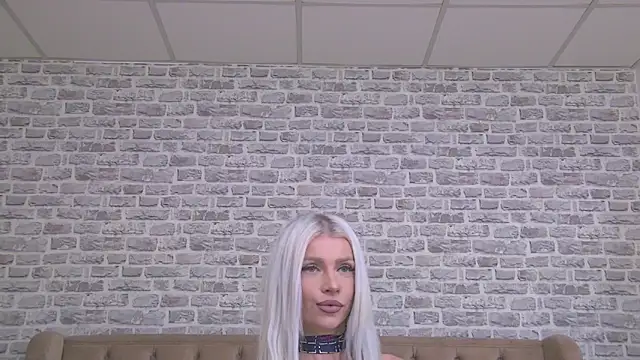 Stripchat Sex Cam for KiaraHarpp