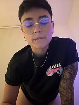 Stripchat Sex Cam for Chriss_gomez2