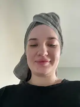 Stripchat Sex Cam for Holly_Molii