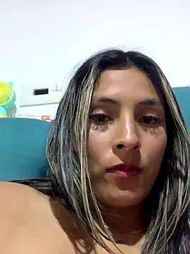 Stripchat Sex Cam for Berta-arevalo