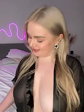 Stripchat Sex Cam for April_Vancee