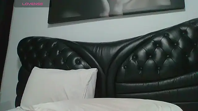 Stripchat Sex Cam for Clara_Loove