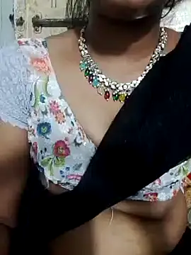 Stripchat Sex Cam for leela-crazy7