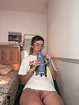 Stripchat Sex Cam for Your_Honeey
