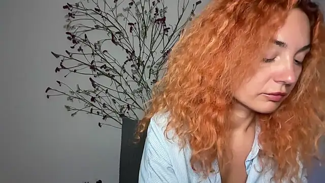 Stripchat Sex Cam for Reddgiirl