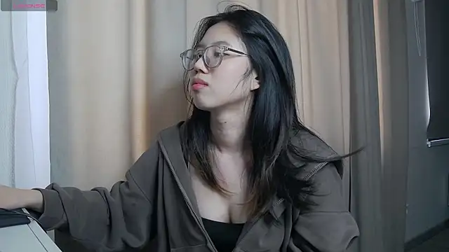 Stripchat Sex Cam for Asian_Lyyyy