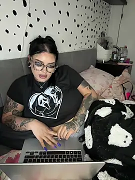 Stripchat Sex Cam for tempzzz12