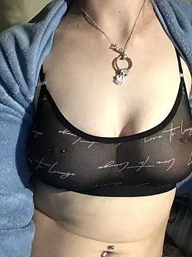 Stripchat Sex Cam for indie-rayne