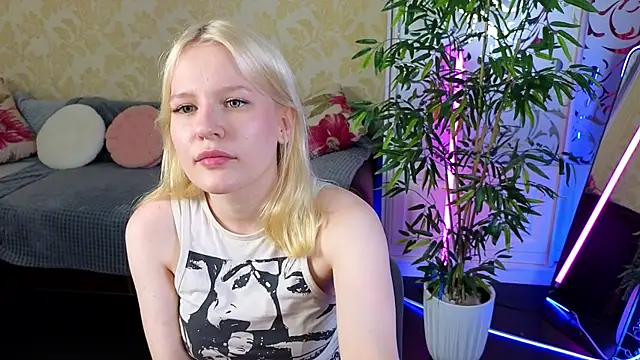 Stripchat Sex Cam for Mila_Lioness