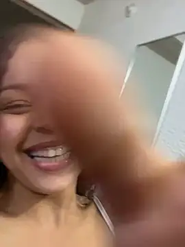 Stripchat Sex Cam for Yasmin777_