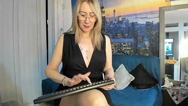 Stripchat Sex Cam for ashleymilf_1