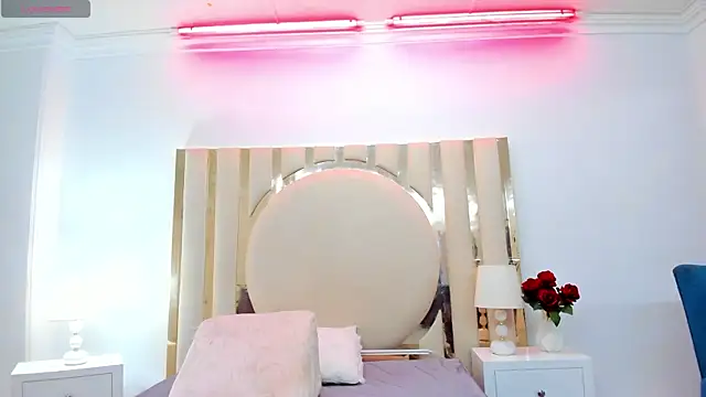 Stripchat Sex Cam for ValkiriaContee