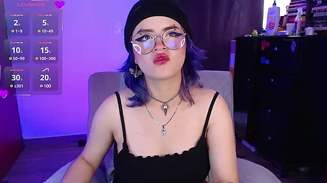 Stripchat Sex Cam for Raventh_