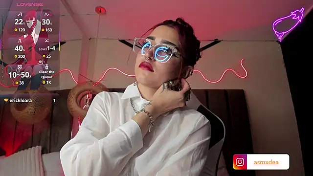Stripchat Sex Cam for valentina_asmodea