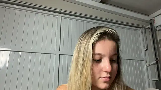 Stripchat Sex Cam for estanislaumalu