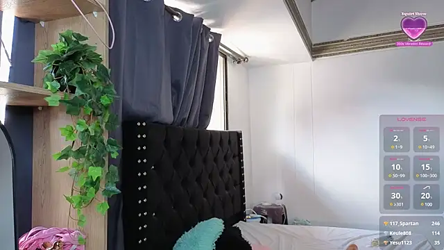 Stripchat Sex Cam for emilyrouxe