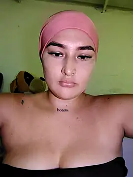 Stripchat Sex Cam for hulya_naim