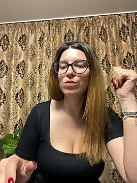 Stripchat Sex Cam for NadiraNoor