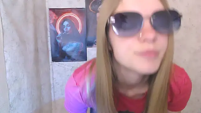 Stripchat Sex Cam for AliceFlirtt_