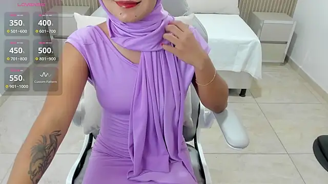 Stripchat Sex Cam for Zareen_amed