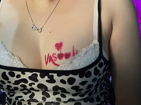 Stripchat Sex Cam for Sweet__queen2
