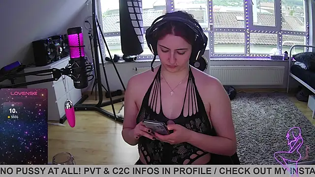 Stripchat Sex Cam for Gamergirl-Linela