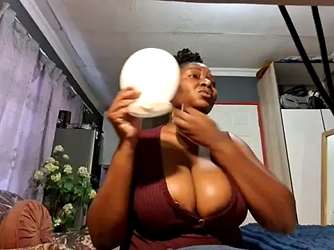 Stripchat Sex Cam for EbonyRose9